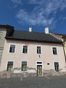 Meštiansky dom na pešej zóne v Kremnice – investičná príleži