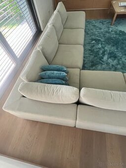 Luxusná rohová sedacia súprava BoConcept 3 × 4 m + dekoračné