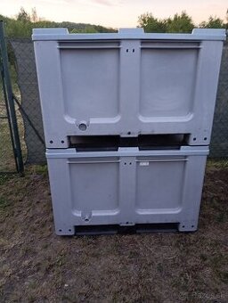 Predám plastové Bigboxy120x100x76 plný 3 lyžiny aj s vekom.