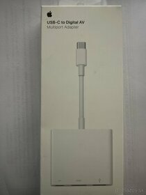 Apple multiport adapter - 1