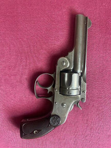 Revolver Smith a Wesson 38 SaW bez zbrojaku