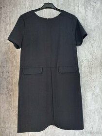 Čierne šaty s vreckami