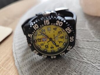 Luminox