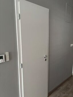 Interierové dvere plné biele