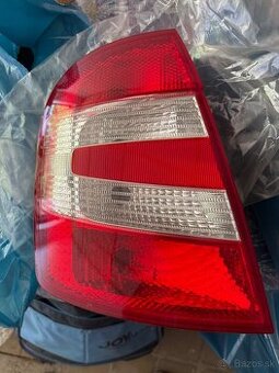 Predám zadné svetlo ľavé škoda Fabia 1