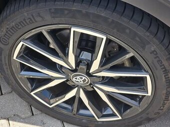 Predam/vymenim original Toyota Corolla Set 225/45 R17 91W