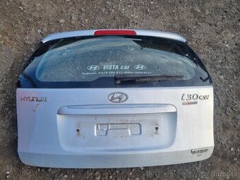 Hyundai i30 CW,2011,1.6crd,karosářské díly