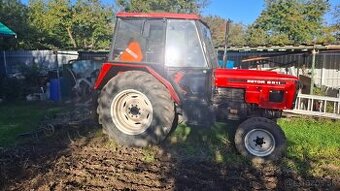 Traktor Zetor 40 s príslušenstvom