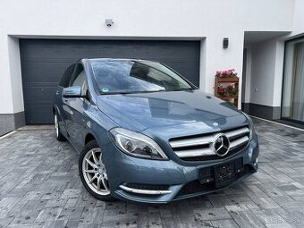 Mercedes B180 90kw Automat Benzin
