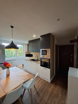 Rezervovaný - 3-izbový byt po kompletnej rekonštrukcii