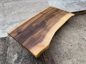 Orechová doska pod umývadlo