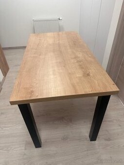 Jedálenský/pracovný stôl - ako nový