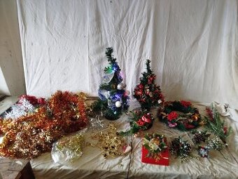 Vianocne ozdoby, stojan na stromček