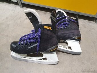 Korčule Bauer Supreme 140