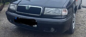 Kúpim predný nárazník na felíciu