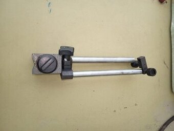 Stojan na odchylkomer