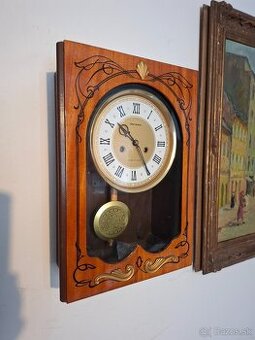 Predám funkčné nástenné hodiny JANTAR bicie