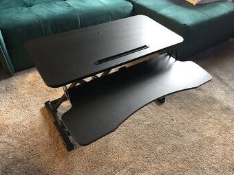 Polohovací podstavec pod PC