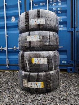 295/35R21 Letné pneumatiky Dunlop