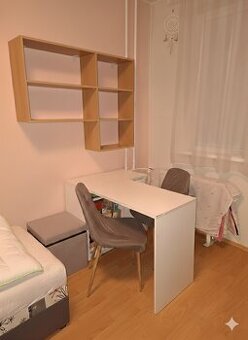 Pisaci rohový stôl a polica