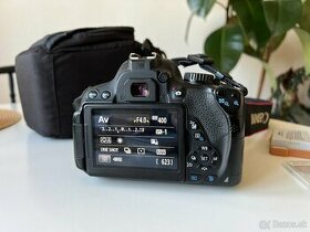 Canon T4i (650D)