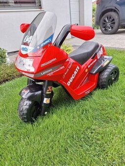Elektricka motorka Peg-Perego