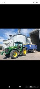 John Deere 7820