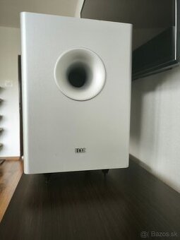 Elac Subwoofer