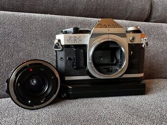 Canon EA-1 PROGRAM - Canon Lens FD 50mm 1:1,8 - Canon power