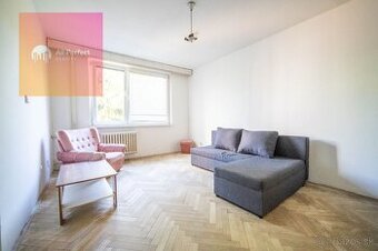 Na prenájom 1-izbový byt v Trnave v centre mesta
