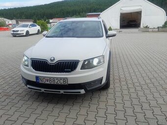 Skoda Octavia Scaut 2,0 135kw DSG 228871km