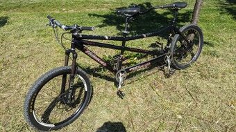 Tandemový bicykel