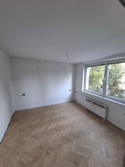 Maľovanie a rekonštrukcie interiérov Levoča - maliar