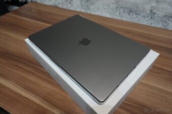 Apple MacBook Pro 16" / M2 Pro / 16GB / 512GB (2023)