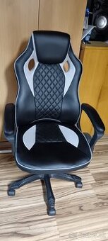 Kancelárska stolička