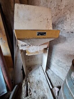 Kladivkový šrotovník KS 200 A