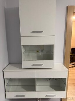 Vitrínové skrinky do obývačky