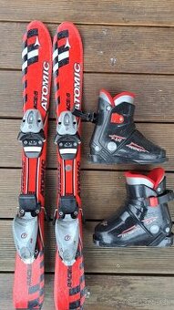 Detské lyže s lyžiarkami