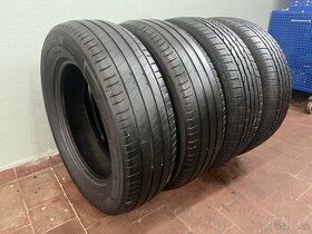 215/65 R17 Michelin/Bridgestone - 1