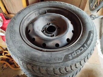 Predám 4ks zimné pneumatiky s diskami 175/70 R14