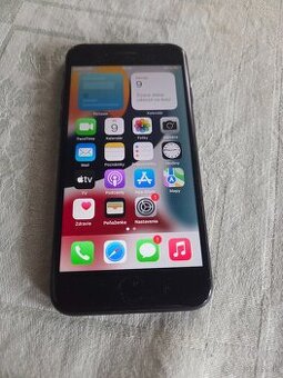 Iphone 7 čierny 32 gb používaný plne funkčný je v horšom sta