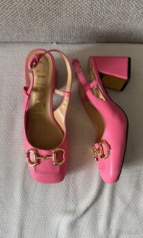 Nové kožené sandálky/topánky Gucci, veľ. 39