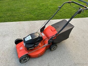 Kosačka Husqvarna LC 356 VP s pojazdom