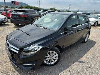 Mercedes-Benz B trieda 180