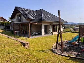 RODINNÝ DOM 230m2 HRAŠOVÍK