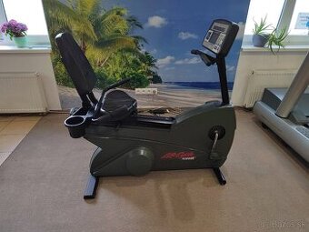 Predám stacionárny bicykel LifeCycle 9500HR od Life Fitness