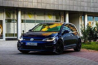 Volkswagen Golf 1.5 TSI R-Line Highline / SK Auto / TOP STAV