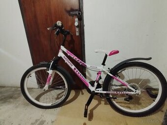 Detsky dievčenský bicykel 22