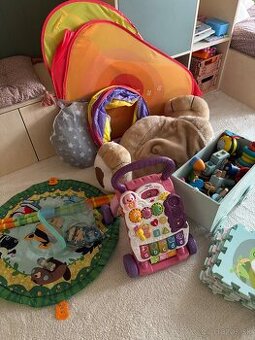 Hrazdička, podložka, drevené hračky….