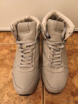 Botasky Umbro velkost 45